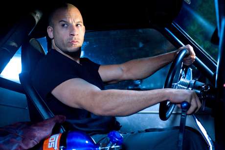 Divulgación <p>Vin Diesel llegó a los cines como Dominic Toretto en 2001, y a la fecha, le ha dado vida en seis ocasiones, incluyendo un corto llamado 'Los Bandoleros', dirigido por el propio Diesel.</p>