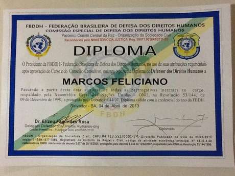 Pastor postou em seu Twitter o diploma que recebeu da Federação Brasileira dos Direitos Humanos Pastor postou em seu Twitter o diploma que recebeu da Federação Brasileira dos Direitos Humanos