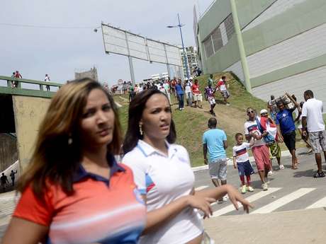Público chega em grande número para o Ba-Vi de reinauguração <p>Público chega em grande número para o Ba-Vi de reinauguração</p>