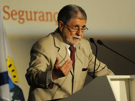 Celso Amorim discursa na abertura da Feira Internacional de Defesa e Segurança (Laad), no Rio de Janeiro <p>Celso Amorim discursa na abertura da Feira Internacional de Defesa e Segurança (Laad), no Rio de Janeiro</p>
