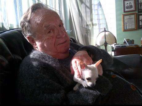 Twitter @ChespiritoRGB Una foto publicada por Chespirito el pasado 3 de enero en su cuenta de Twitter.