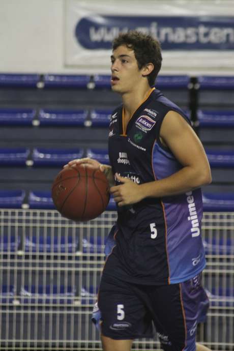 Bauru conseguiu virada fora de casa e se mantém com chances no NBB Bauru conseguiu virada fora de casa e se mantém com chances no NBB