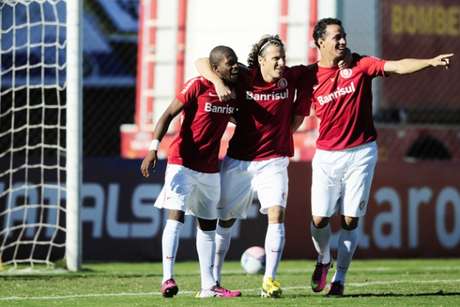 Inter está nas semifinais da Taça Farroupilha <p>Inter está nas semifinais da Taça Farroupilha</p>