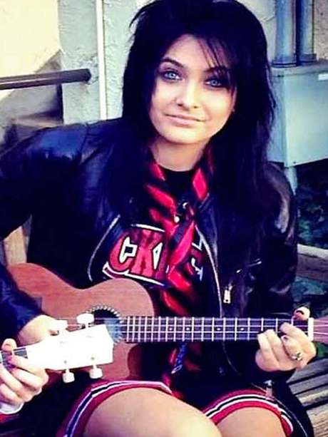 Reforma <p><span style="color: rgb(51, 51, 51); font-family: arial; font-size: 10.909090995788574px; line-height: normal;">Paris es hija de Michael Jackson y Debbie Rowe.</span></p>