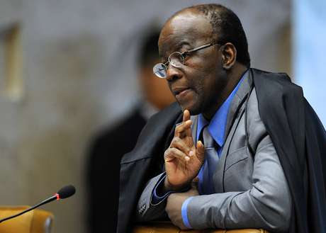 Joaquim Barbosa é o 'sonho de consumo' dos diretores do PMB <p>Joaquim Barbosa é o 'sonho de consumo' dos diretores do PMB</p>