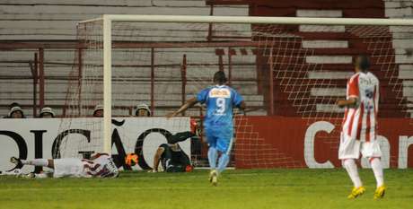 Crac eliminou o Náutico da Copa do Brasil nos Aflitos <p>Crac eliminou o Náutico da Copa do Brasil nos Aflitos</p>