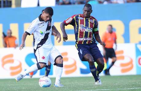 Dirigente ainda define onde atuará em jogos transferidos no início do Campeonato Brasileiro <p>Dirigente ainda define onde atuará em jogos transferidos no início do Campeonato Brasileiro</p>