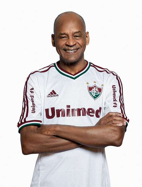 Atacante é o principal homenageado em novo uniforme <p>Atacante é o principal homenageado em novo uniforme</p>