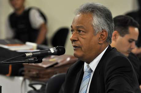 O delegado Edson Moreira depõe no julgamento de Marcos Aparecido dos Santos, o Bola O delegado Edson Moreira depõe no julgamento de Marcos Aparecido dos Santos, o Bola