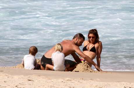 Fernanda Lima e Rodrigo Hilbert são pais dos gêmeos João e Francisco <p>Fernanda Lima e Rodrigo Hilbert são pais dos gêmeos João e Francisco</p>