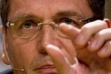Valcke comemorou a evolução "tardia" das obras do Estádio Nacional <p>Valcke comemorou a evolução "tardia" das obras do Estádio Nacional</p>