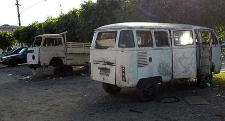 Veículos deteriorados estão abandonados desde janeiro na rua Puxinanã, no bairro Vila Rica, na zona norte de São Paulo <p>Veículos deteriorados estão abandonados desde janeiro na rua Puxinanã, no bairro Vila Rica, na zona norte de São Paulo</p>