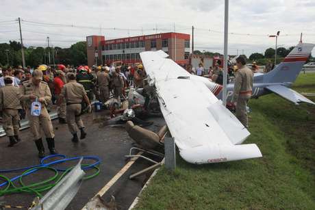 Igor Mota / Futura Press <p>Piloto do monomotor modelo Cessna 2010, que se acidentou há uma semana em Belém, morreu na madrugada desta sexta-feira</p><div> </div>