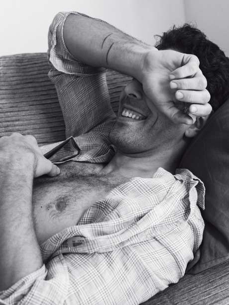Foto do ensaio sensual de Rodrigo Oliveira para a revista <p>Foto do ensaio sensual de Rodrigo Oliveira para a revista</p>