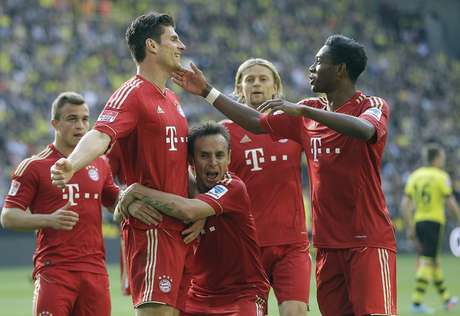Nomes como Van Buyten, Tymoschuk, Robben e Gomez devem perder espaço com novo técnico <p>Nomes como Van Buyten, Tymoschuk, Robben e Gomez devem perder espaço com novo técnico</p>