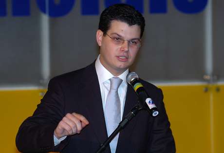 Daniel Slaviero, presidente da Abert, afirma que alerta não pretende 'alarmar' Daniel Slaviero, presidente da Abert, afirma que alerta não pretende 'alarmar'