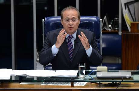 Presidente do Senado negocia a aprovação de uma Proposta de Emenda à Constituição que altera o rito de apreciação das medidas provisórias Presidente do Senado negocia a aprovação de uma Proposta de Emenda à Constituição que altera o rito de apreciação das medidas provisórias