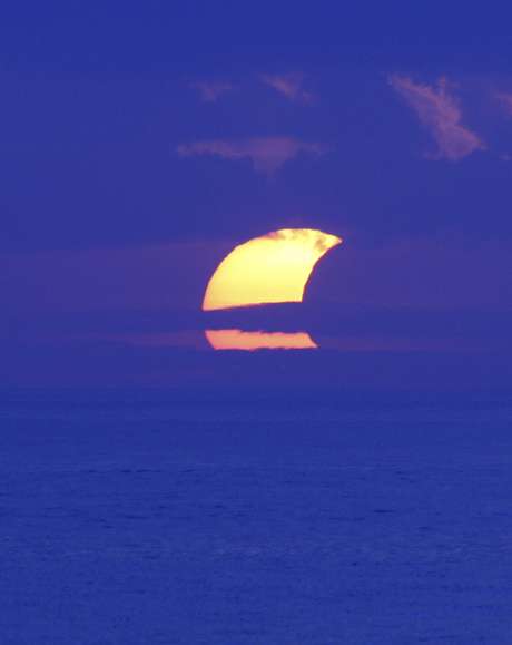 Cientistas e fãs da astronomia de todo o mundo se reuniram nesta sexta-feira para presenciar o primeiro eclipse anular de 2013 Cientistas e fãs da astronomia de todo o mundo se reuniram nesta sexta-feira para presenciar o primeiro eclipse anular de 2013