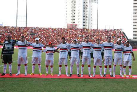 Time foi tricampeão pernambucano neste domingo Time foi tricampeão pernambucano neste domingo