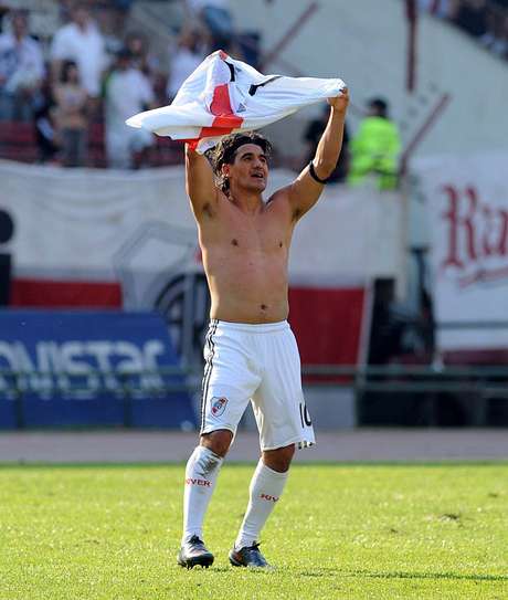 Télam <p>El último adiós: uno de los ídolos máximos de la historia de River se despide en el Monumental </p>