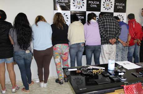 Operação Matrix da Polícia Civil prendeu 12 pessoas nesta terça-feira em Gravataí, Cachoeirinha e Porto Alegre Operação Matrix da Polícia Civil prendeu 12 pessoas nesta terça-feira em Gravataí, Cachoeirinha e Porto Alegre
