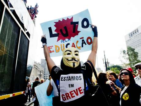 Os professores municipais de São Paulo decidiram manter a greve iniciada no último dia 3 de maio Os professores municipais de São Paulo decidiram manter a greve iniciada no último dia 3 de maio