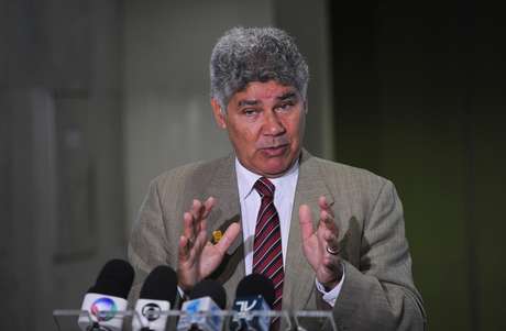 O deputado Chico Alencar se opõe a aumentar as penas e a internar pessoas involuntariamente <p>O deputado Chico Alencar se opõe a aumentar as penas e a internar pessoas involuntariamente</p>