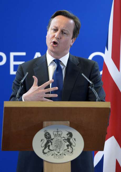 David Cameron, durante pronunciamento ao término de cúpula da União Europeia em Paris David Cameron, durante pronunciamento ao término de cúpula da União Europeia em Paris