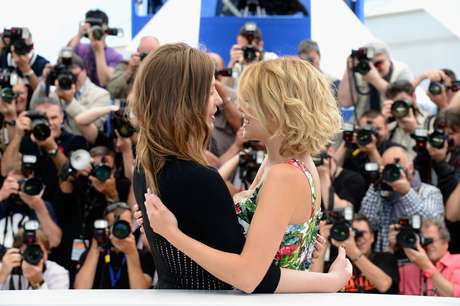 Getty Images <p>Léa Seydoux (der) y Adèle Exarchopoulos.</p>
