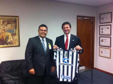 Treze corria o risco de ser excluído da Série C, mas permaneceu graças à decisão de Luiz Fux (à direita) <p>Treze corria o risco de ser excluído da Série C, mas permaneceu graças à decisão de Luiz Fux (à direita)</p>