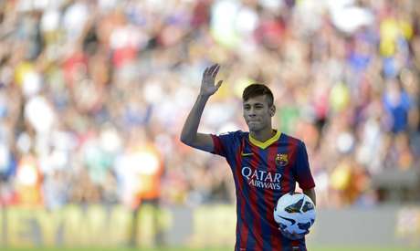 Neymar custou uma vasta fortuna para os cofres do Barcelona <p>Neymar custou uma vasta fortuna para os cofres do Barcelona</p>