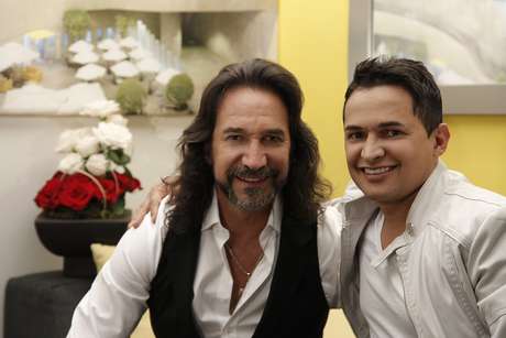 Oficial. 'Y ahora te vas', de la autoría de Marco Antonio Solís, hace parte del primer álbum de duetos del artista colombiano Jorge Celedon que saldrá próximamente al mercado.