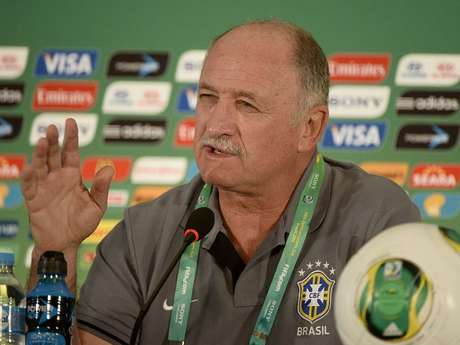 Felipão comentou sobre partida de estreia contra o Japão <p>Felipão comentou sobre partida de estreia contra o Japão</p>