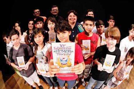 O Salãozinho de Humor de Piracicaba estimula alunos a aprender com humor gráfico O Salãozinho de Humor de Piracicaba estimula alunos a aprender com humor gráfico