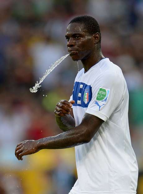 Balotelli mostrou confiança nos companheiros <p>Balotelli mostrou confiança nos companheiros</p>