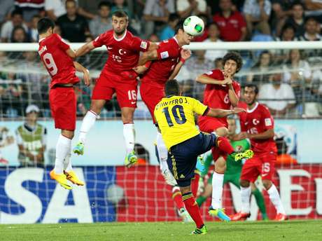 Quinteros fez o gol da vitória da Colômbia Quinteros fez o gol da vitória da Colômbia