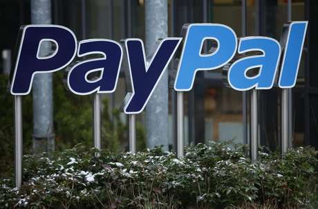 Getty Images Serviço on-line PayPal foi criado há 15 anos com o objetivo de se tornar uma moeda global