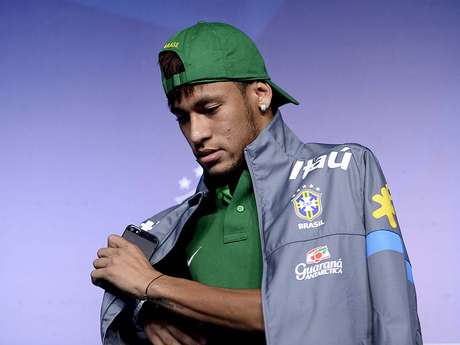 Neymar foi escolhido melhor da partida nos três jogos da primeira fase <p>Neymar foi escolhido melhor da partida nos três jogos da primeira fase</p>