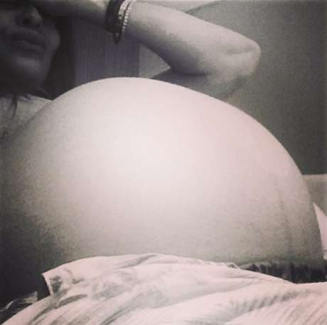 Juliana Paes exibiu o barrigão aos seguidores no Instagram <p>Juliana Paes exibiu o barrigão aos seguidores no Instagram</p>
