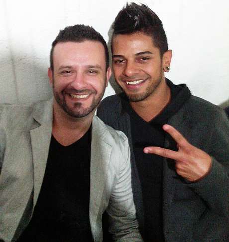 Robson e Rodrigo se conheceram em uma balada e são casados há dois anos e meio <p>Robson e Rodrigo se conheceram em uma balada e são casados há dois anos e meio</p>