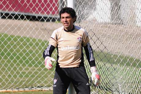Ricardo Berna está trocando o Flu pelo Náutico Ricardo Berna está trocando o Flu pelo Náutico