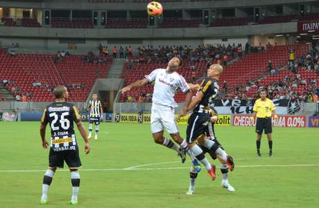 Fluminense e Botafogo fizeram um jogo com pouca emoção na Arena <p>Fluminense e Botafogo fizeram um jogo com pouca emoção na Arena</p>