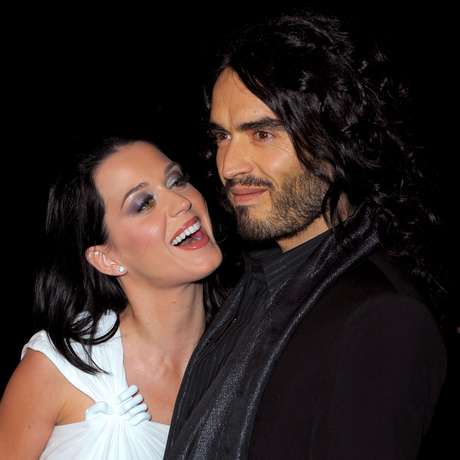 A cantora foi casada com o comediante Russell Brand <p>A cantora foi casada com o comediante Russell Brand</p>