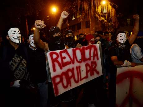 Protesto contra os políticos tomaram conta do País nos últimos meses <p>Protesto contra os políticos tomaram conta do País nos últimos meses</p>