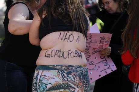 Manifestação começou 11h da manhã deste sábado Manifestação começou 11h da manhã deste sábado