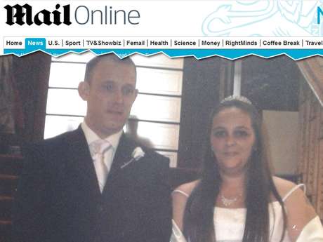Brian Frain casou-se com Louise Meredith (foto) dez anos depois de um matrimônio de dois meses com Anne-Marie Sim Brian Frain casou-se com Louise Meredith (foto) dez anos depois de um matrimônio de dois meses com Anne-Marie Sim