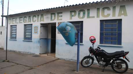 Padastro da criança está preso desde domingo na delegacia de Planalto, na Bahia Padastro da criança está preso desde domingo na delegacia de Planalto, na Bahia