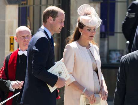 Kate espera seu primeiro filho do casamento com o príncipe William Kate espera seu primeiro filho do casamento com o príncipe William