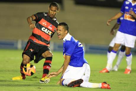 Anselmo Ramon vai reforçar o ataque do Atlético-PR <p>Anselmo Ramon vai reforçar o ataque do Atlético-PR</p>