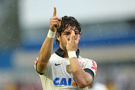 Pato será a principal opção ofensiva no banco corintiano <p>Pato será a principal opção ofensiva no banco corintiano</p>
